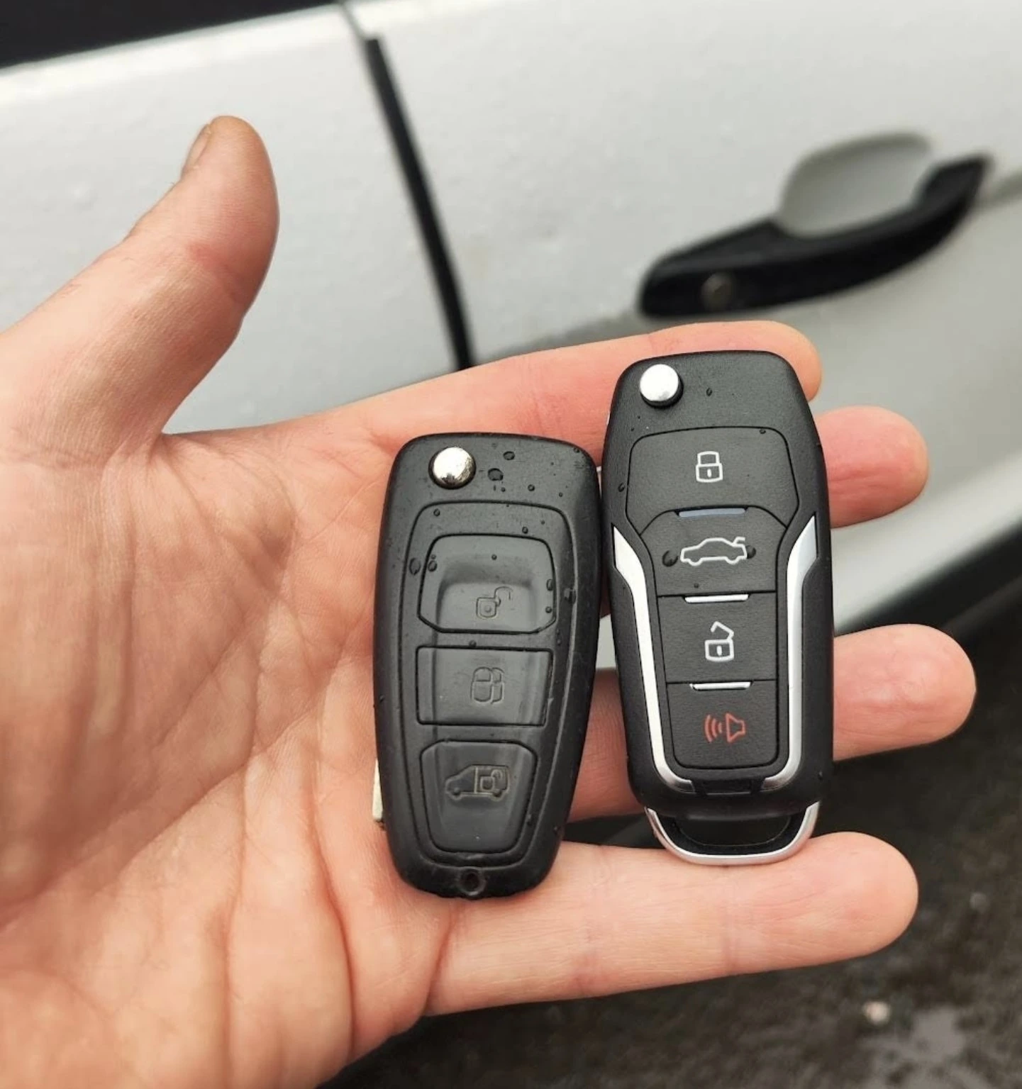 Real replacement vehicle keys supplied by Pro Locks UK