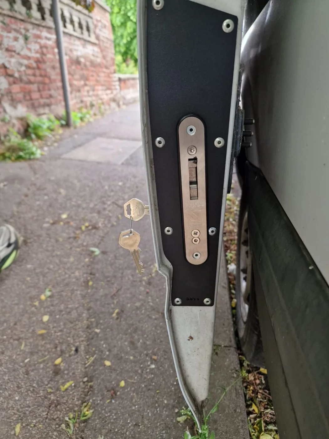 Real Pro Locks UK vehicle security installation